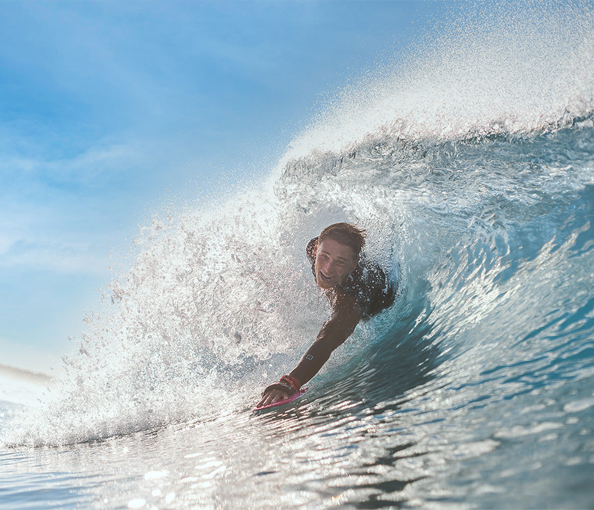 Bodysurfing Handplane body surfing a wave